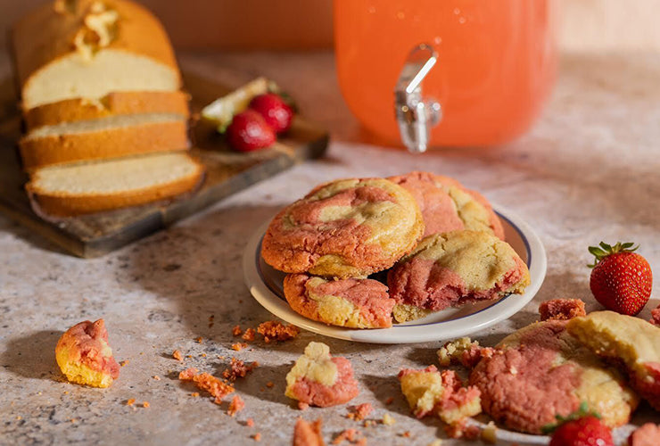 Strawberry Lemonade Pound Cake